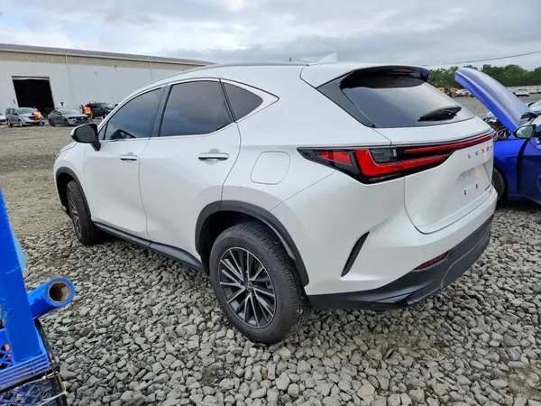 2T2AGCEZXSC071493 2025 LEXUS NX - Image 2