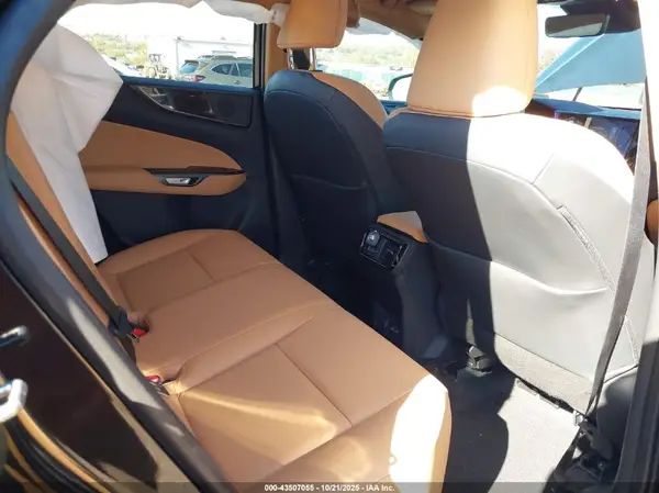 2T2AGCEZXSC077021 2025 LEXUS NX - Image 8