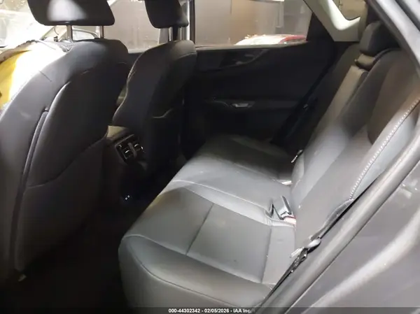 2T2AGCEZXSC082154 2025 LEXUS NX - Image 8