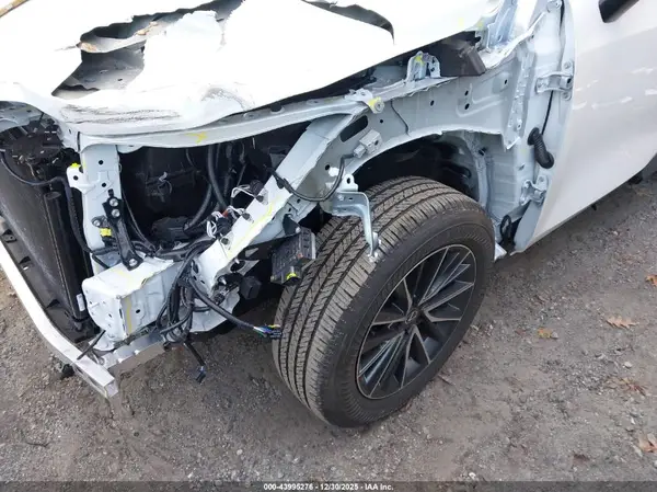 2T2AGCEZXSC084048 2025 LEXUS NX - Image 2