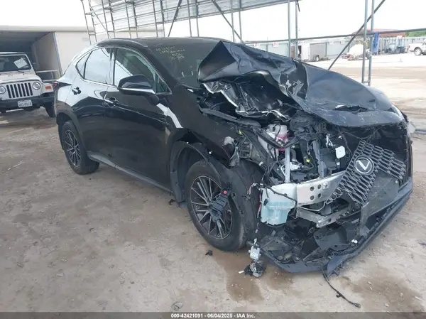 2T2AKCEZ4NC001703 2022 LEXUS NX - Image 1