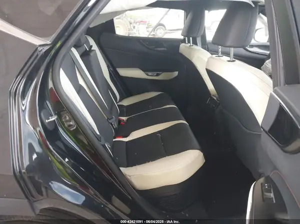 2T2AKCEZ4NC001703 2022 LEXUS NX - Image 8