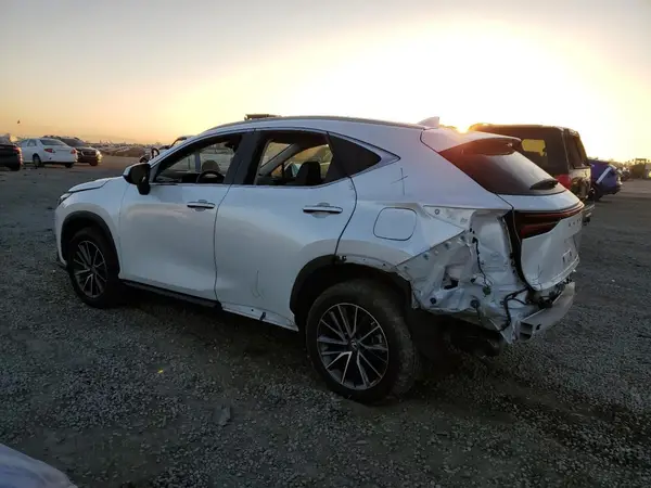 2T2AKCEZ6NC003145 2022 LEXUS NX - Image 2