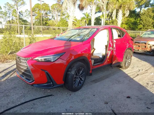 2T2AKCEZ6RC030514 2024 LEXUS NX - Image 2
