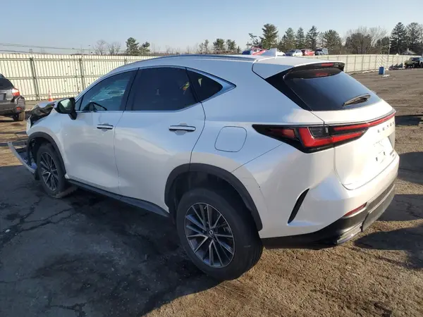2T2AKCEZ9NC001437 2022 LEXUS NX - Image 2