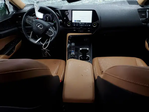 2T2AKCEZXNC003732 2022 LEXUS NX - Image 8
