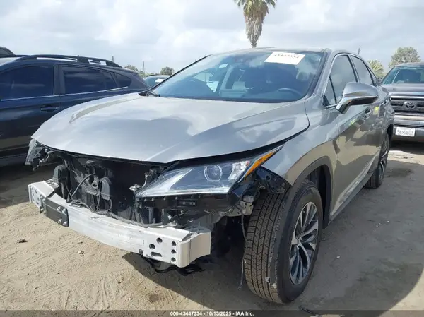 2T2AZMAA0LC174407 2020 LEXUS RX - Image 2