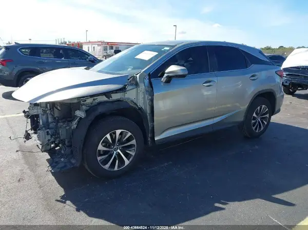 2T2AZMAA2LC165451 2020 LEXUS RX - Image 2