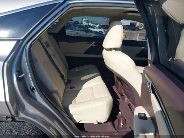 2T2AZMAA3LC173123 2020 LEXUS RX - Image 8