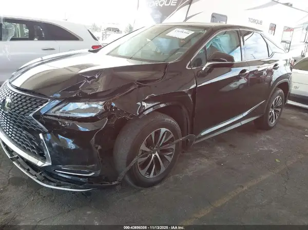 2T2AZMAA3NC233114 2022 LEXUS RX - Image 2