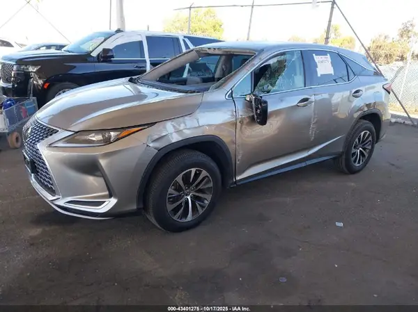 2T2AZMAA3NC246817 2022 LEXUS RX - Image 2