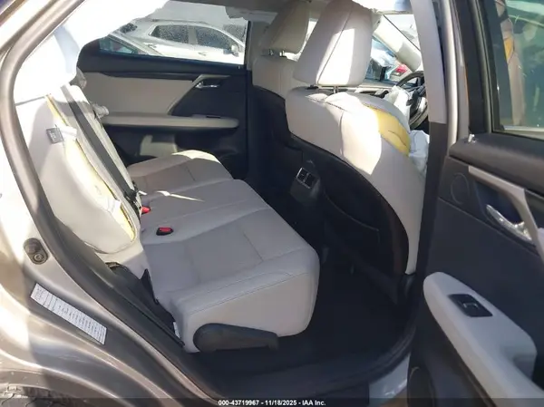 2T2AZMAA4MC198047 2021 LEXUS RX - Image 8
