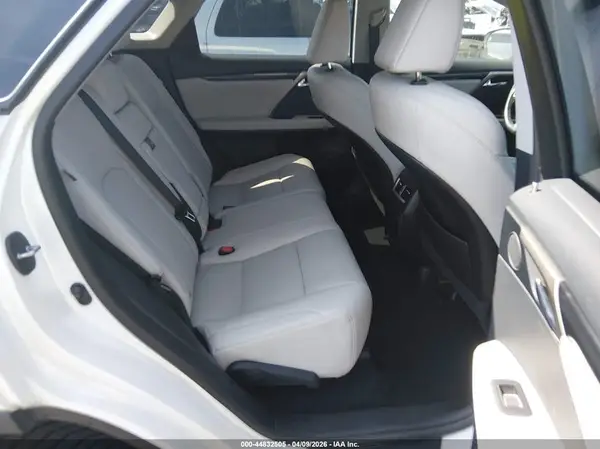 2T2AZMAA6MC197577 2021 LEXUS RX - Image 8