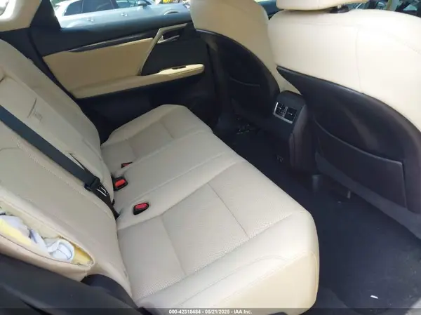 2T2AZMAA7MC206447 2021 LEXUS RX - Image 8