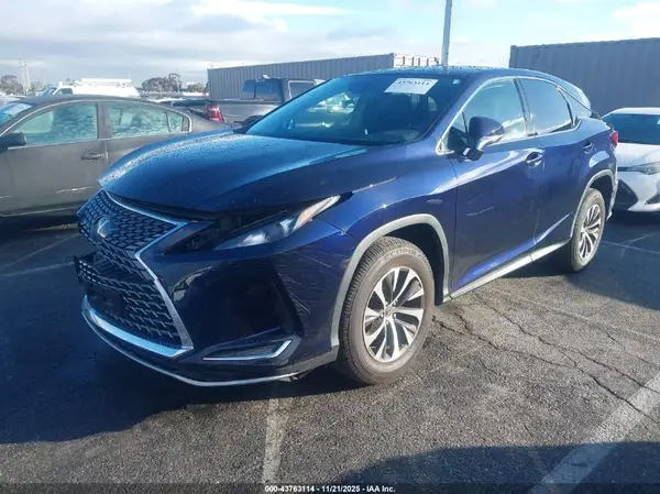 2T2AZMAA8MC206019 2021 LEXUS RX - Image 2
