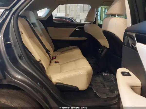 2T2AZMDA8NC314377 2022 LEXUS RX - Image 8