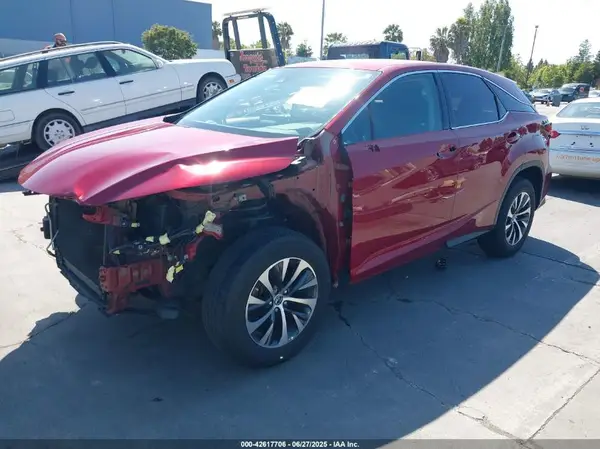 2T2AZMDAXLC218361 2020 LEXUS RX - Image 2