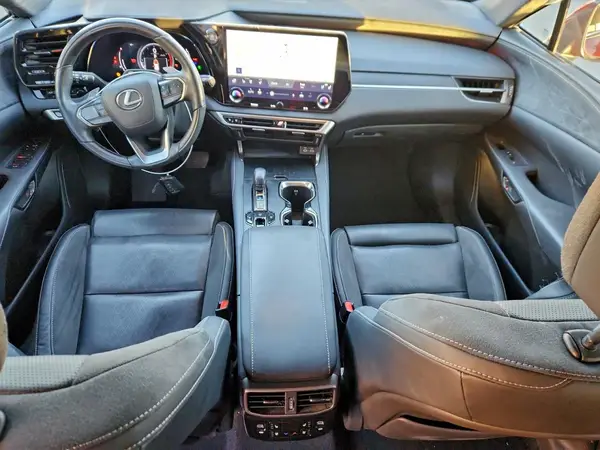 2T2BAMBA0PC002507 2023 LEXUS RX - Image 8