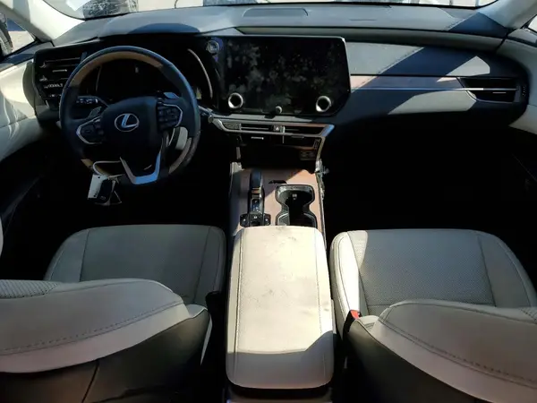 2T2BAMBA0RC043819 2024 LEXUS RX - Image 8