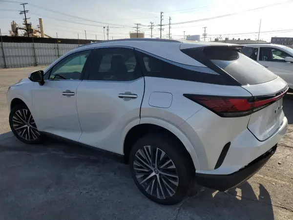 2T2BAMBA0SC056365 2025 LEXUS RX - Image 2