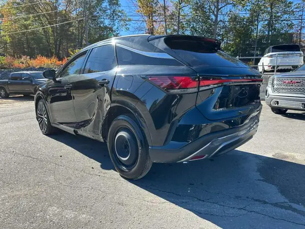 2T2BAMBA0SC057791 2025 LEXUS RX - Image 2