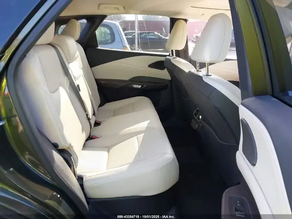 2T2BAMBA1RC035194 2024 LEXUS RX - Image 8