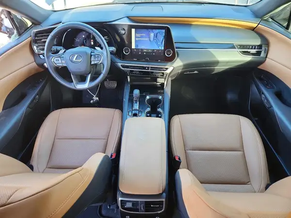 2T2BAMBA1SC056150 2025 LEXUS RX - Image 8
