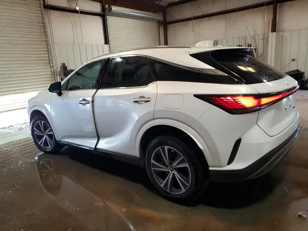 2T2BAMBA1SC056973 2025 LEXUS RX - Image 2