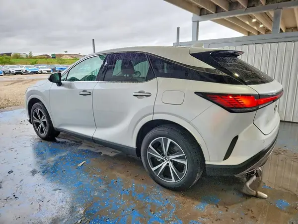 2T2BAMBA3PC019091 2023 LEXUS RX - Image 2