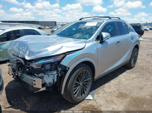 2T2BAMBA3SC056425 2025 LEXUS RX - Image 2