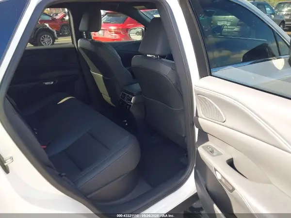 2T2BAMBA3SC067750 2025 LEXUS RX - Image 8