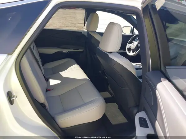2T2BAMBA3TC070987 2026 LEXUS RX - Image 8