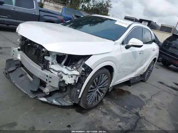 2T2BAMBA4PC013655 2023 LEXUS RX - Image 2