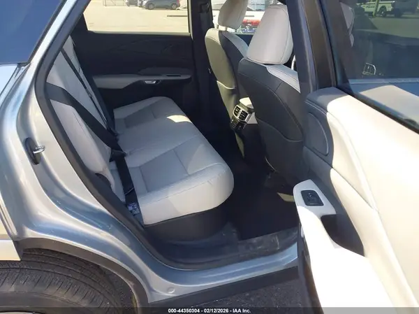 2T2BAMBA4RC024092 2024 LEXUS RX - Image 8