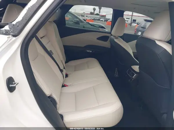2T2BAMBA5RC043718 2024 LEXUS RX - Image 8