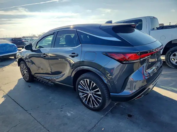 2T2BAMBA6RC040150 2024 LEXUS RX - Image 2