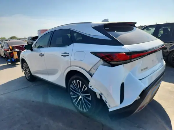 2T2BAMBA7SC056430 2025 LEXUS RX - Image 2