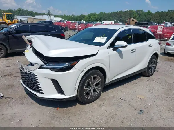 2T2BAMBA8SC055898 2025 LEXUS RX - Image 2