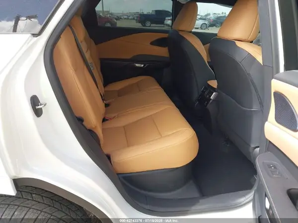 2T2BAMBA9SC058017 2025 LEXUS RX - Image 8