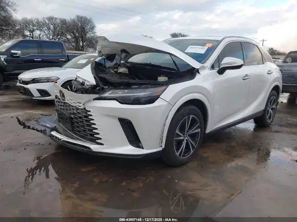 2T2BAMBA9SC058096 2025 LEXUS RX - Image 2
