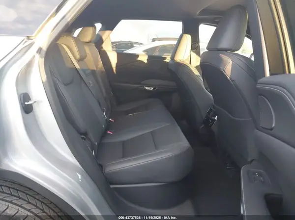 2T2BAMBA9SC064836 2025 LEXUS RX - Image 8