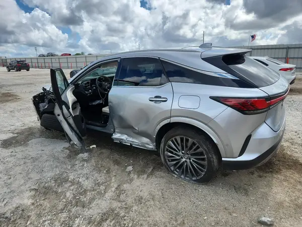 2T2BAMBAXRC041124 2024 LEXUS RX - Image 2