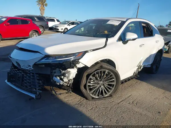 2T2BAMBAXSC061945 2025 LEXUS RX - Image 2