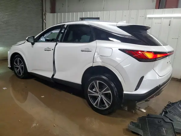 2T2BAMCA0PC028555 2023 LEXUS RX - Image 2