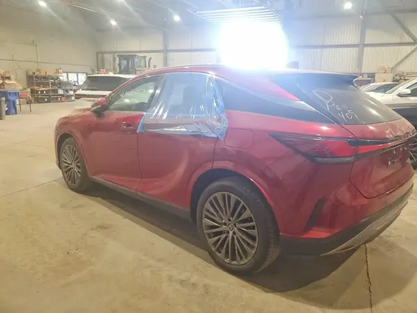 2T2BAMCA0PX038504 2023 LEXUS RX - Image 2