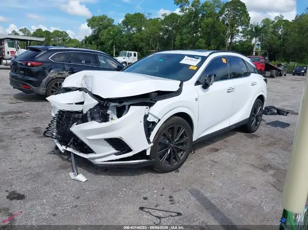 2T2BAMCA0RC044385 2024 LEXUS RX - Image 2