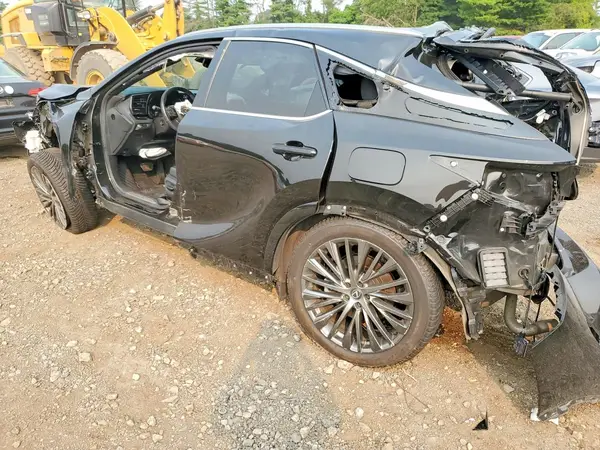 2T2BAMCA0RC047237 2024 LEXUS RX - Image 2