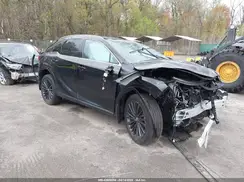 2T2BAMCA0RC082117 2024 LEXUS RX