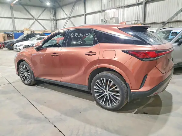 2T2BAMCA1PC001414 2023 LEXUS RX - Image 2