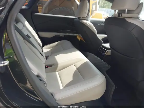 2T2BAMCA1PC018276 2023 LEXUS RX - Image 8